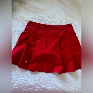 RED LULULEMON SKIRT